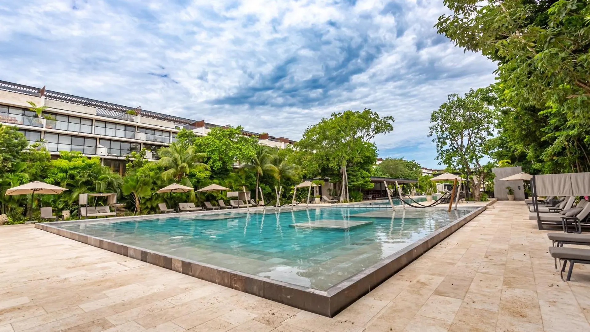 Chic Resort-Style Condo In Playa Del Carmen Mexico