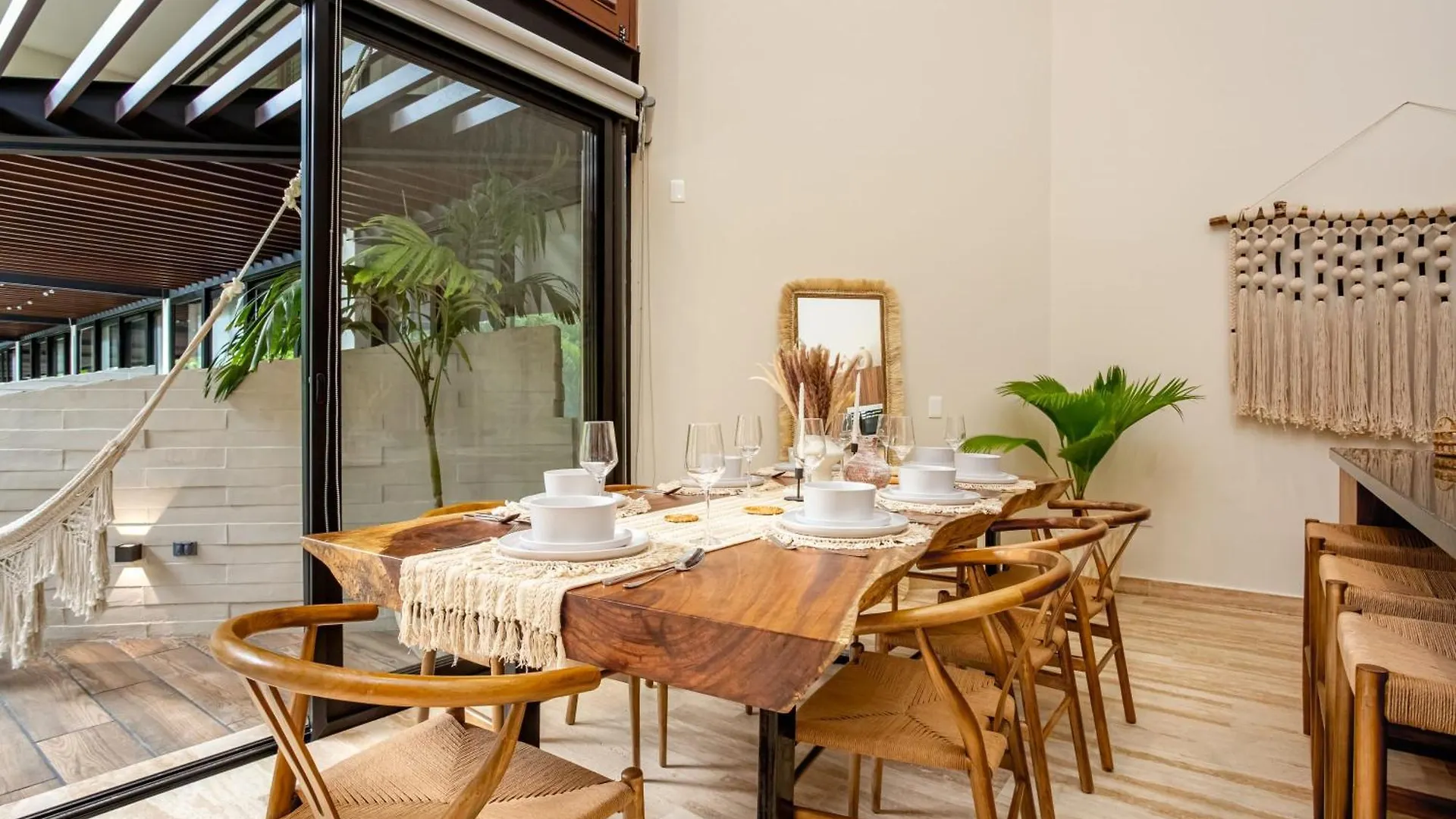 Chic Resort-Style Condo In Playa Del Carmen 0*,